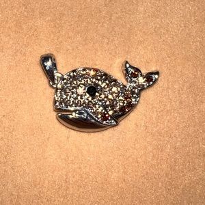 Silvertone crystal whale pendant
